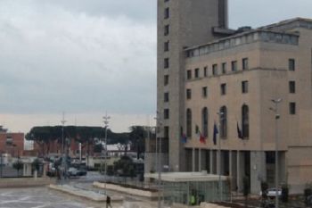Il Palazzo Civico della Spezia si illumina di viola per la Giornata mondiale della fibromialgia