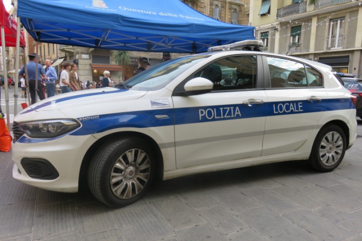 Viola il divieto di ritorno alla Spezia, 39enne denunciato dalla Polizia Locale